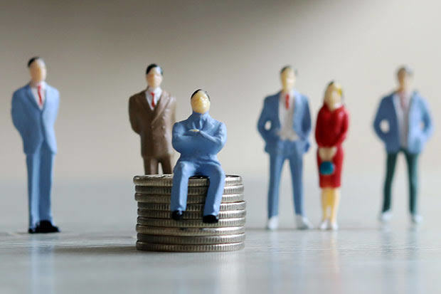 Dünya üç günlükmüş gibi para harcayanlardan mısın yoksa hesabını kitabını bilenlerden mi?