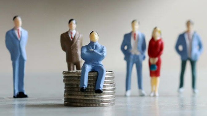 Dünya üç günlükmüş gibi para harcayanlardan mısın yoksa hesabını kitabını bilenlerden mi?