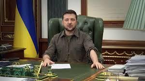 Volodimir Zelenski çok yakışıklı değil mi?