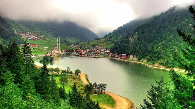 Karadeniz müzikleri dinler misiniz?