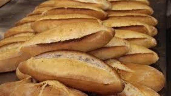 Bugün bizim burada ekmek 4 lira oldu. Sizin orada kaç lira?