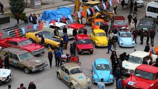 Sıfırı üretilse alırım dediğiniz klasik araç var mı?