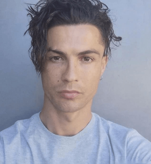 En beğendiğiniz Cristiano Ronaldo saç modeli nedir?