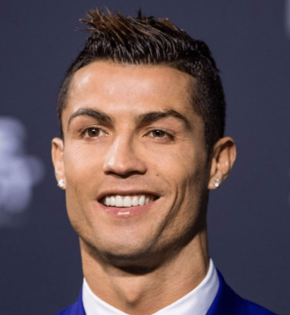 En beğendiğiniz Cristiano Ronaldo saç modeli nedir?