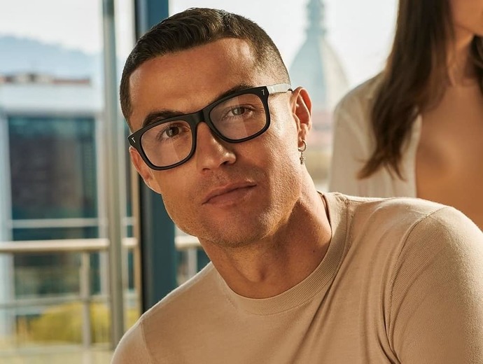 En beğendiğiniz Cristiano Ronaldo saç modeli nedir?
