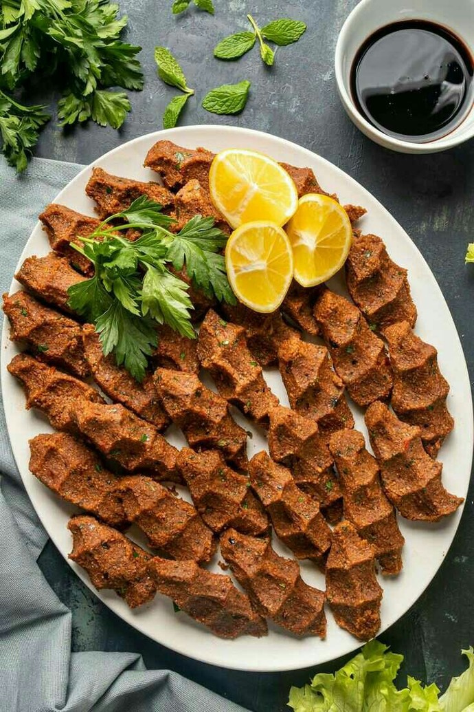 Çiğ köfte mi içli köfte mi?