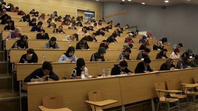 İstediğiniz herhangi bir konuda bir üniversite dersi verebilirsen, bu ders ne olurdu?