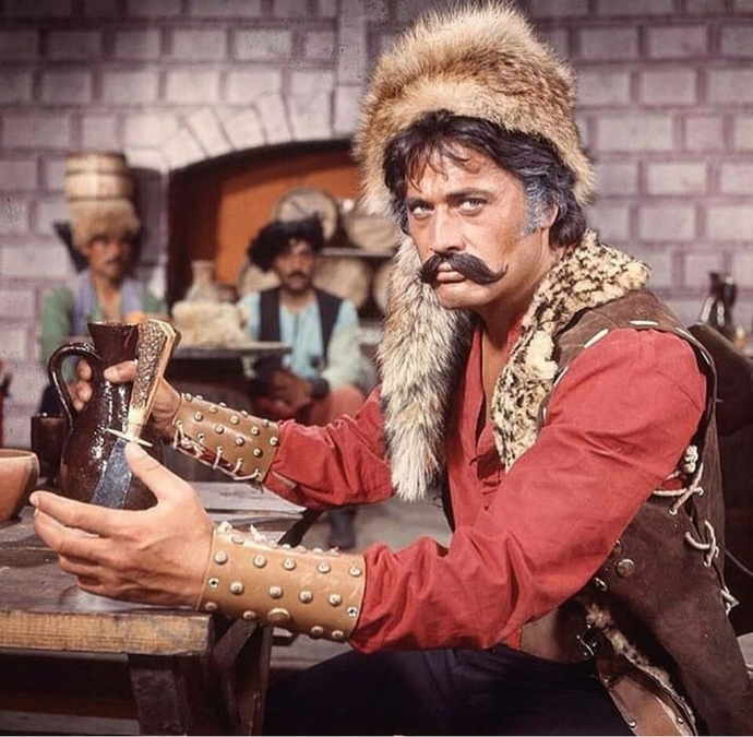 Malkoçoğlu ve Karaoğlan film serilerini seviyormusunuz?