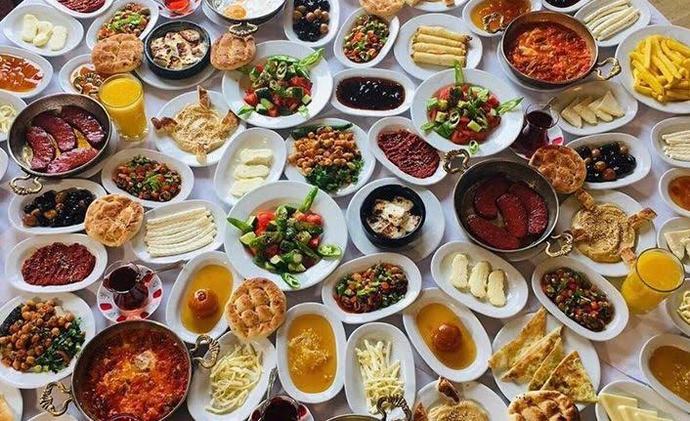 Kahvaltının mutlulukla ilgisi var mi 😊?