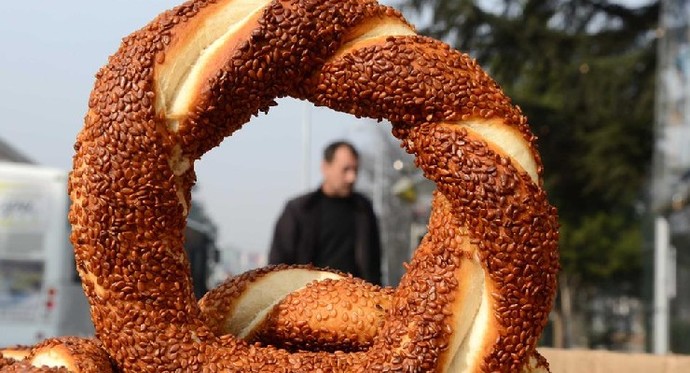 İstanbul’da simide yüzde 25 zam. Simide 5 lira verir misiniz?