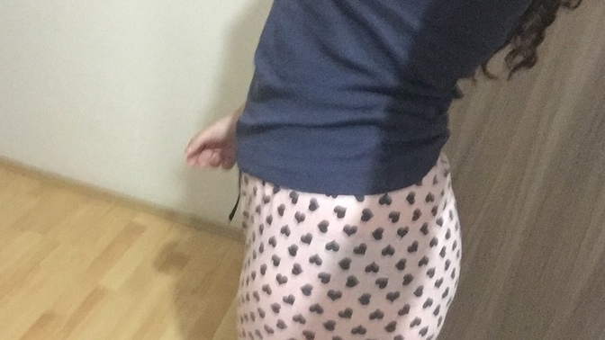 Sizce karnım çok mu şiş, göbeğim var mı?
