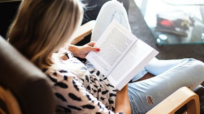 Çok kitabım birikti okuyamıyorum, nasıl konsantre oluyorsun?