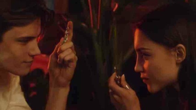 Sevgiliniz olmayan birisi sizi kıskanırsa eğer ne düşünürsünüz?