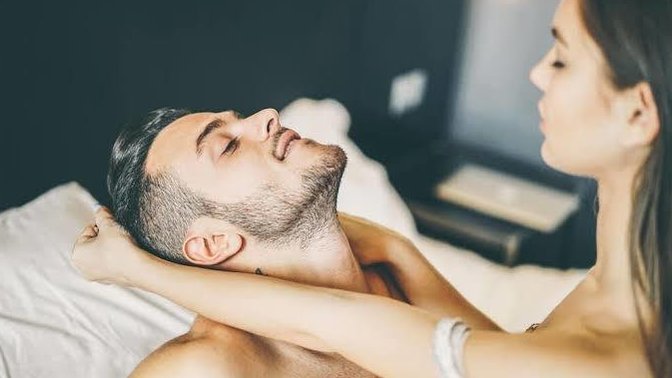 Sevişirken yorgunluk belirtileri olduğunda sevişmeyi yarıda bırakır mısınız?