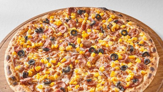 3 tane büyük boy pizza gömersem zehirlenir miyim?