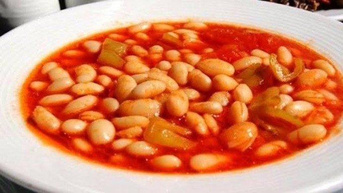 KURU FASULYE VE PİLAV TARİFİ İSTİYORUM?