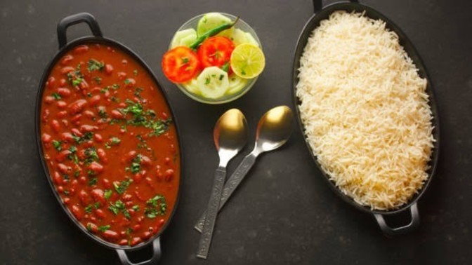 Yemekleri birbirine karıştırırıp mı yersiniz yoksa ayrı tabaklarda mı yersiniz?
