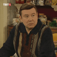Sizin de babanız yemek yerken çok ses çıkartır mı ya? En nefret ettiğim şey, normal sessizce yemek yemiyor?