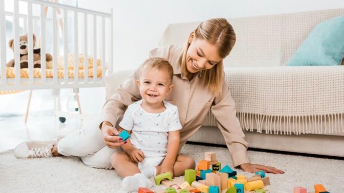 Bakıcı ile bebek büyütmek ne kadar doğru?