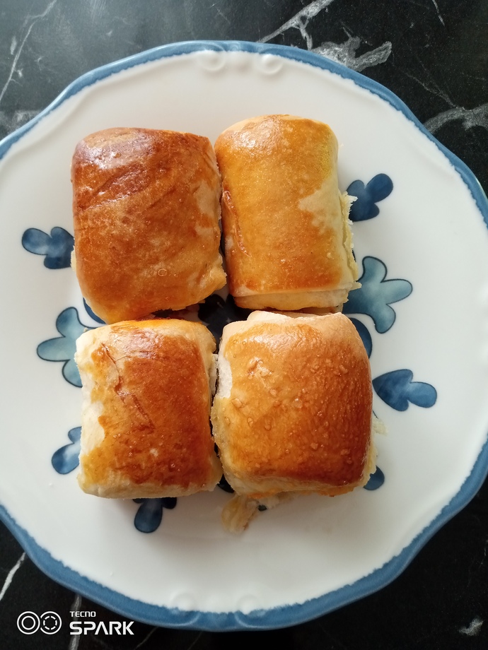 La bebeler ben naptım bakın bı Kola alıp gelmek isteyen kim?