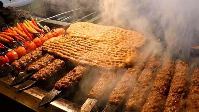Ocakbaşına gidecek olsanız kiminle gidersiniz?