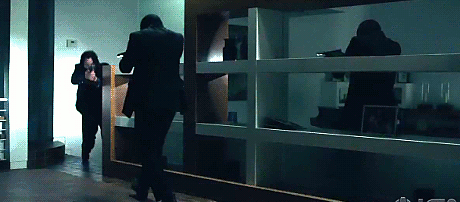 John Wick dövüş sahnelerini çoğu aksiyon filminden daha eğlenceli yapan nedir?