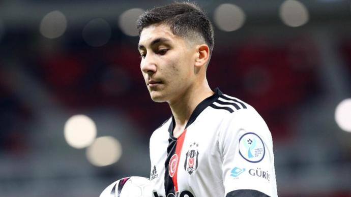 Beşiktaşlı Emirhan İlkhan Sergen Yalçın efsanesini yaşatır mı?