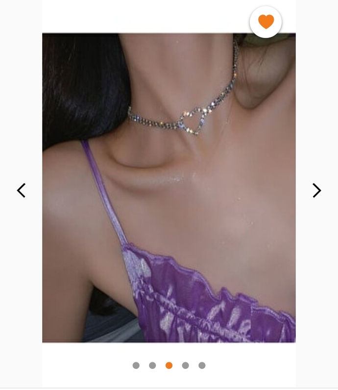 Sizce hangisini alsam elbisemi de koydum aşağı bunu aldım hangisi daha güzel gider elbiseme. 1 numara mi 2 numara mı?