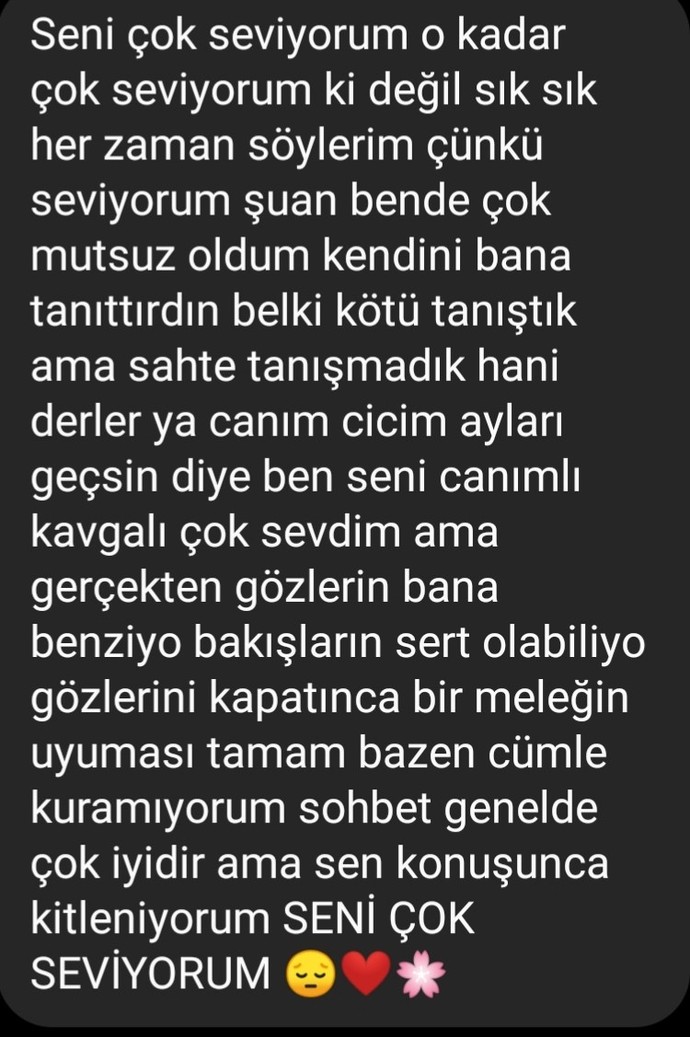 Bu çocukla instagramdan tanıştık, bana takip isteği atmıştı ve ben ona yazdm. Başta kavga ettik, sonra böyle davrandı, yalancı mı?