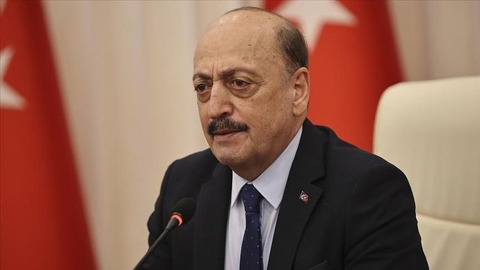 Çalışma Bakanı Vedat Bilgin, Her ailenin kapısında otomobili var dedi. Otomobiliniz var mı?