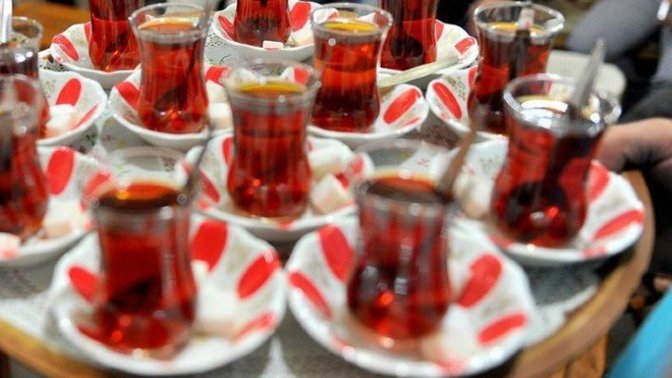 Çay fiyatına yüzde 9,5 oranında yeni zam geldi. Çay seviyor musunuz?