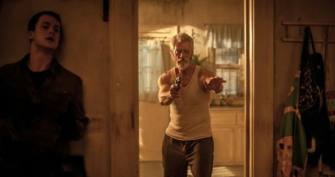 Dont Breathe: Nefesini Tut filmi olağanüstü bir gerilim örneği..