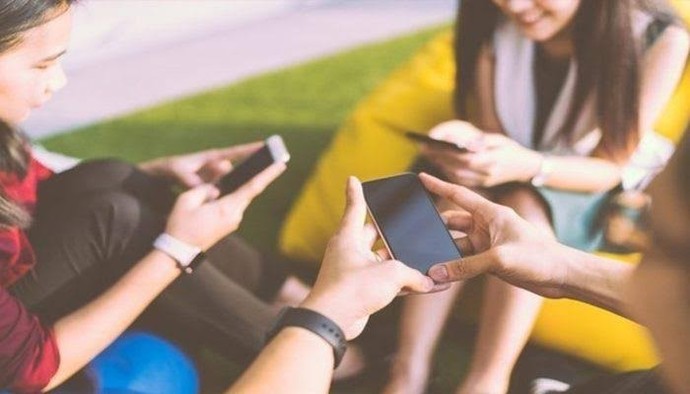Flörtünüzün numaranızı kaydetmediğini görseniz tepkiniz ne olur?
