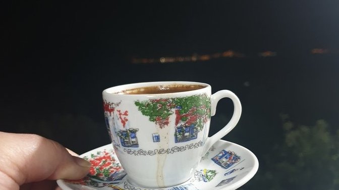 Bir kahve içer miyiz?