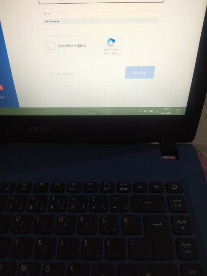 PCden şifreyi nasıl görünür yapabilirim?