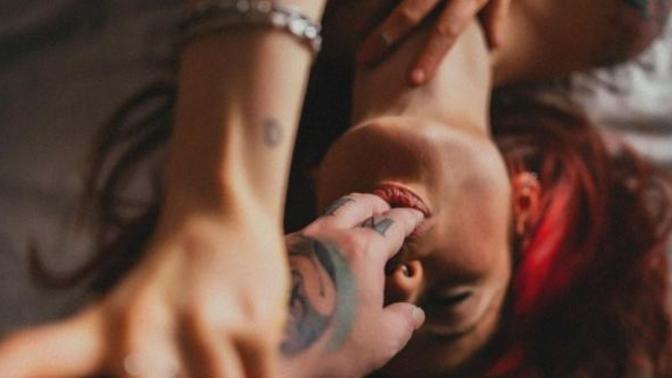 Oral seksi aşağılayıcı bir şey olarak görenlerin mantığı nedir acaba?