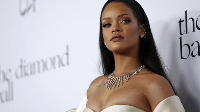 Rihanna, 1,4 milyar dolarlık servetiyle en genç kadın milyarder oldu! Kendi servetini kendi inşa eden kadınlarla ilgili ne düşünüyorsunuz?