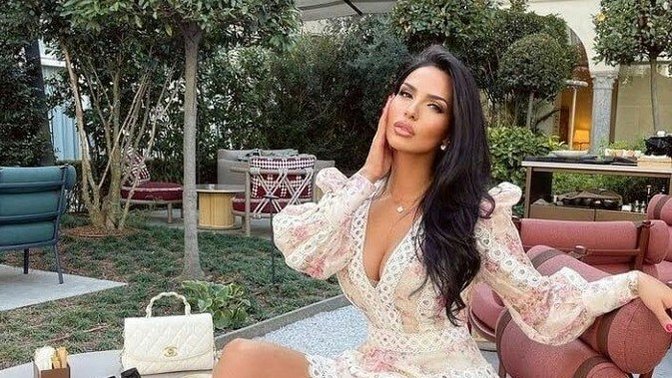 Dolgun vücut hatları mı, zayıf vücut hatları mı?