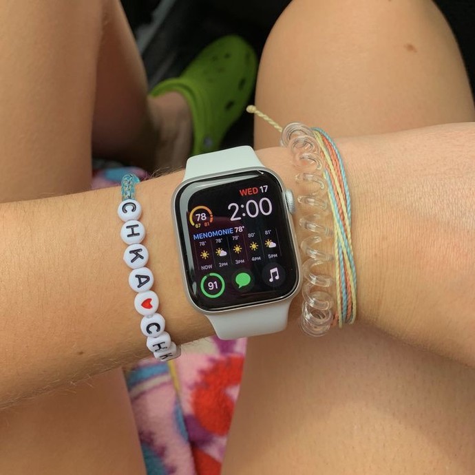 Apple akıllı saate 4 bin TL verilir mi?