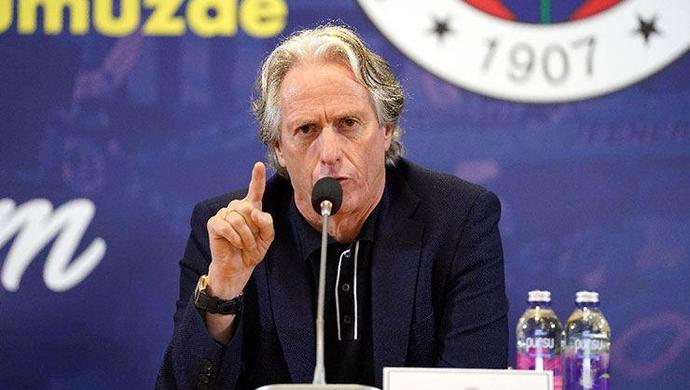 Jorge Jesustan beklenti büyük! Sizce Jesus, bu sezon başarılı olabilecek mi?