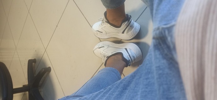 Benim ayakkabı aşığı olduğum ve onlarla aşk yaşadığım gibi 😂 Sizinde aşık olduğunuz eşyalar var mı?