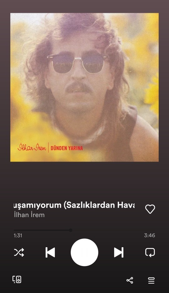 Bana eskilerden bir şarkı bırakır mısınız?