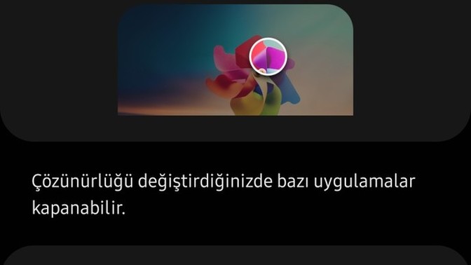 Akıllı telefonunuz hangi ekran panel türüne sahip ve çözünürlüğü ppi ne kadar memnun musunuz?