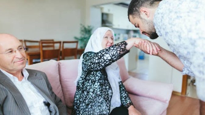 Sevgilinin ailesinin bayramı kutlanmalı mıdır?