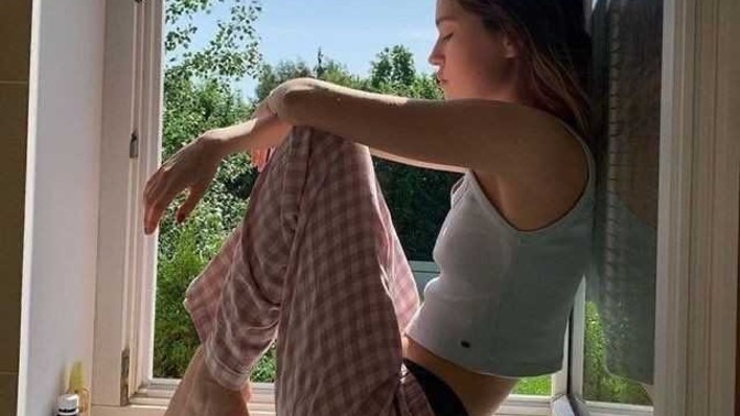 Erkekler evlenmeyince akıllı oluyor da, kadınlar evlenmeyince neden beceriksiz oluyor?