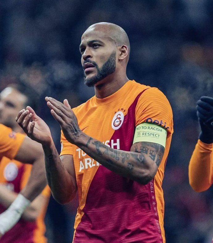 Galatasarayın başarılı stoperi Marcao 12+3 milyon Euroya Sevillaya transfer oldu. Sizce ederini buldu mu?