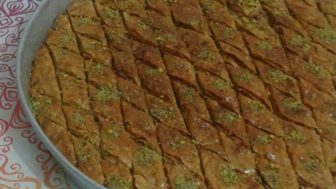 Bayram tatlımız hazır, ev yapımı baklavamız nasıl?