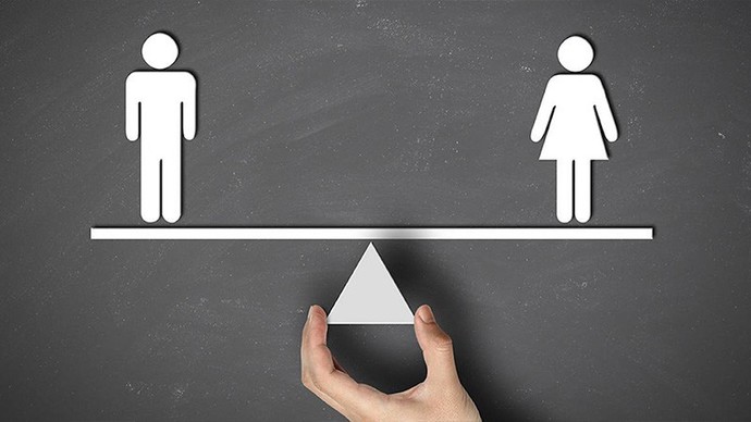 Erkeklerin birçok cinsel ilişkisi olabilir ama evlenince karısı bakire olmalı mı?