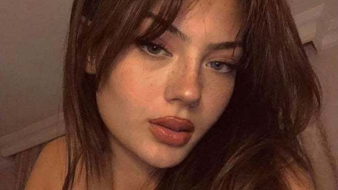 Anna Deniz mi, Petek Alemdar mı?