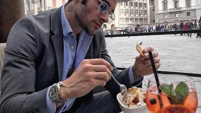 Sevgiliniz yaptırdığınız dövmeyi beğenmese sildirir miydiniz?